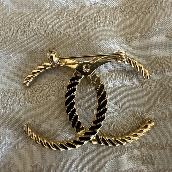 Chanel Authentic Vintage Gold Brooch